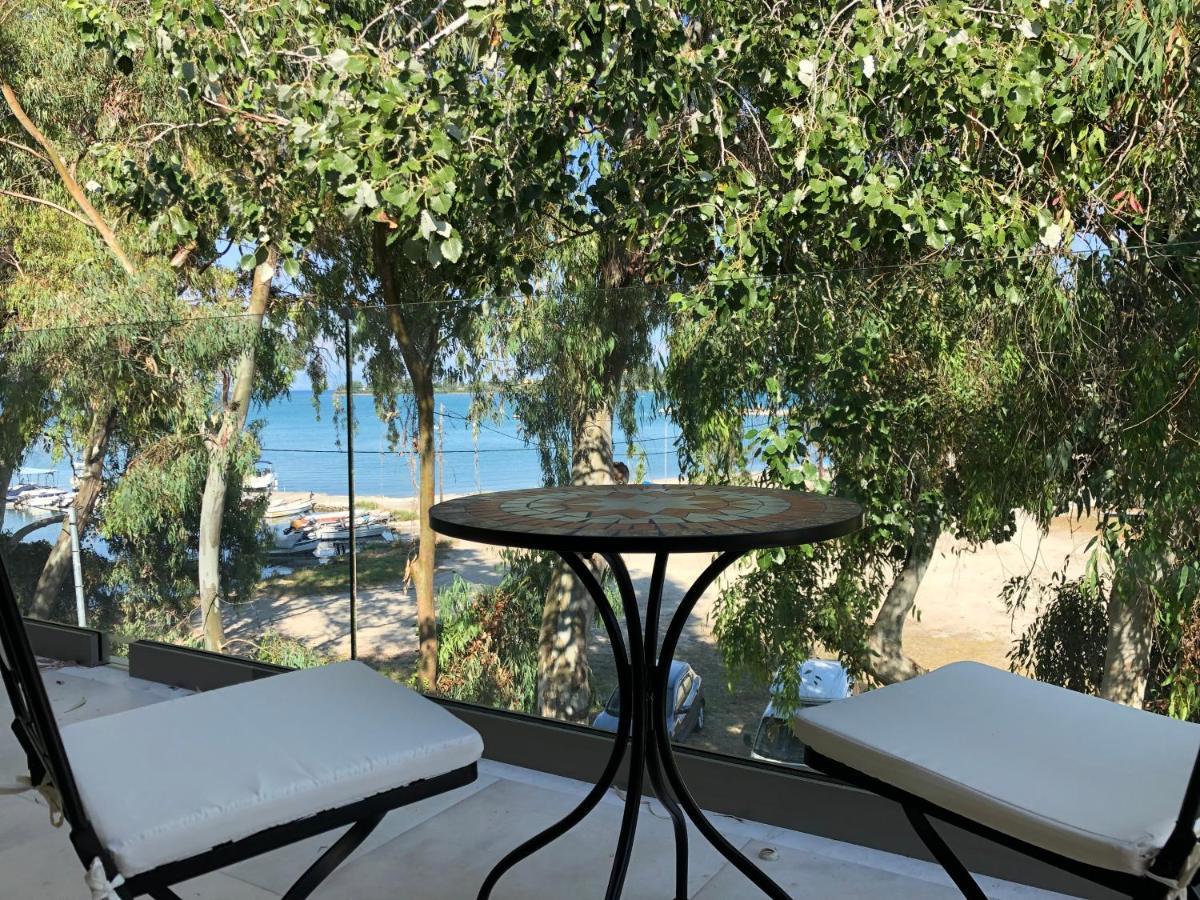 Marina Vista Luxury Studio Suites Beach Front Γουβιά Εξωτερικό φωτογραφία